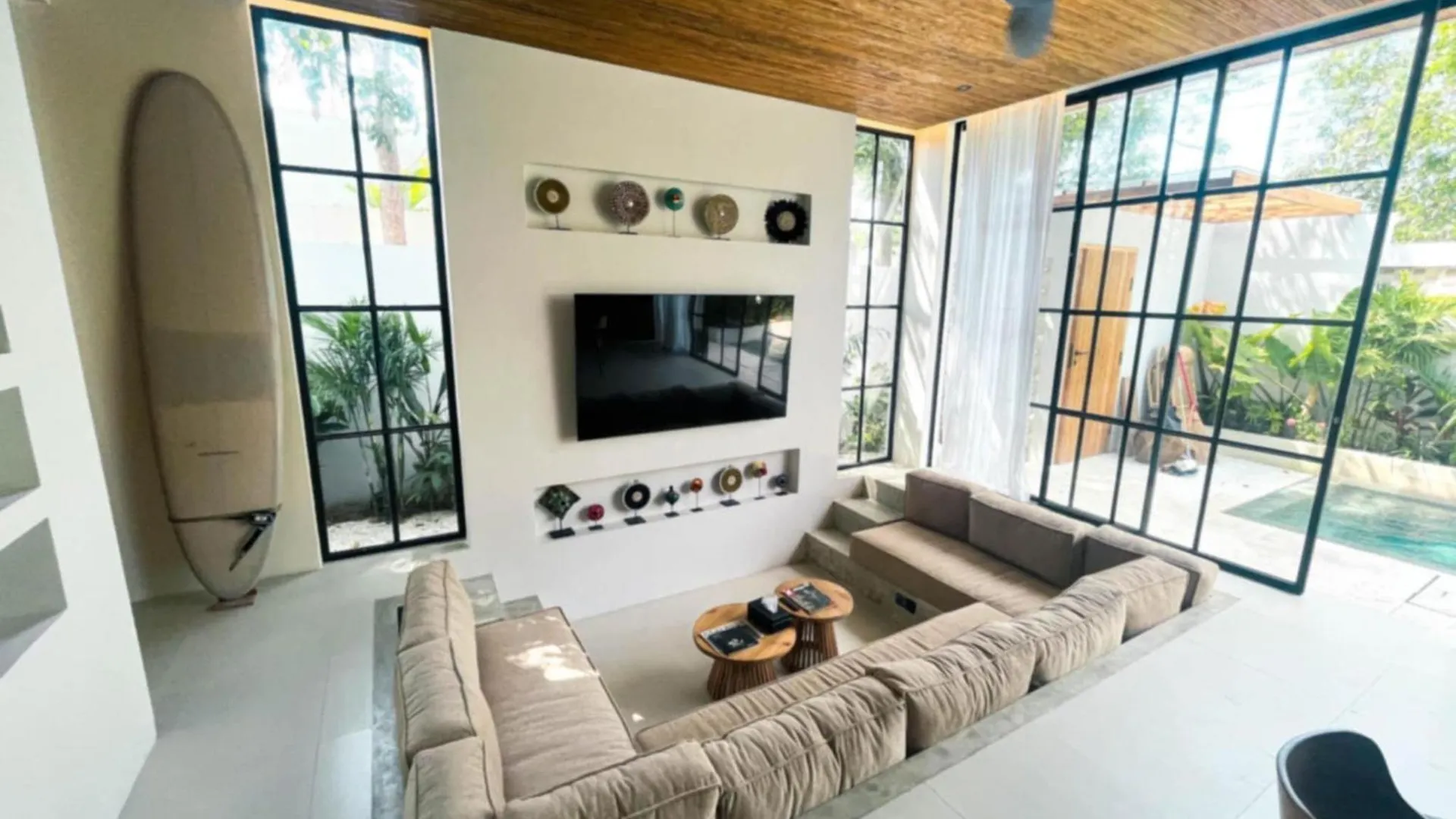Cozy Villa With Homey Vibes And Modern Comfort Pecatu